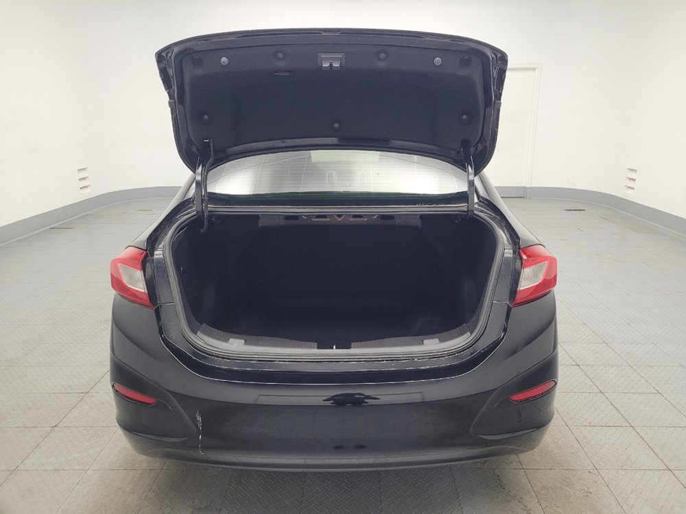 Used 2017 Chevrolet Cruze LS FWD image 29