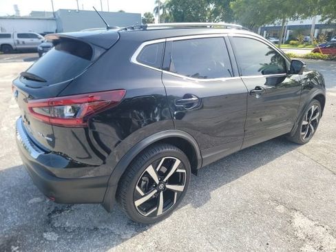 Used 2022 Nissan Rogue Sport SL AWD/4WD image 4