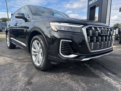 Used 2025 Audi Q7 3.0T Premium Plus AWD/4WD image 12