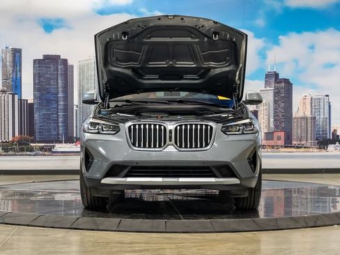 Used 2024 BMW X3 xDrive30i w/ Premium Package AWD/4WD image 4