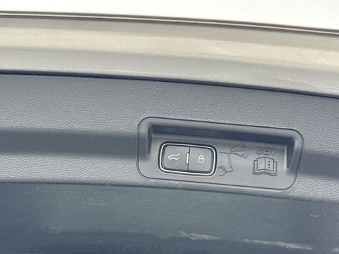 Used 2022 Ford Explorer ST w/ Equipment Group 401A image 17