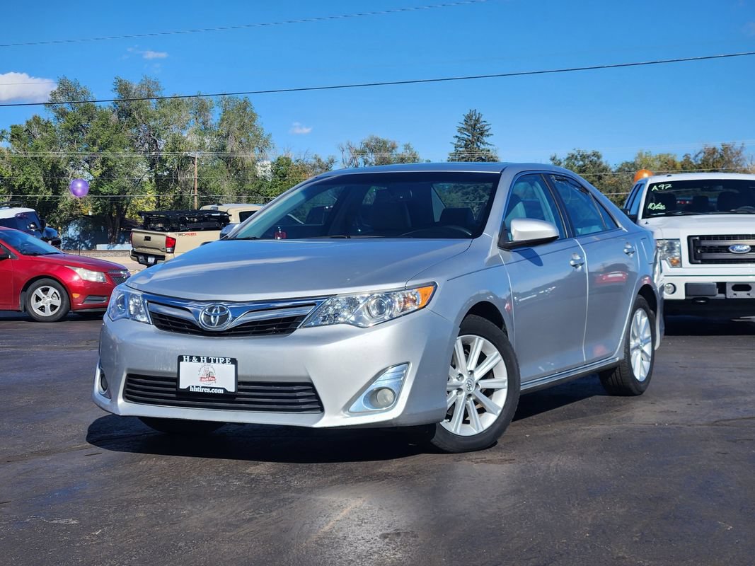 Used 2013 Toyota Camry XLE FWD image 1