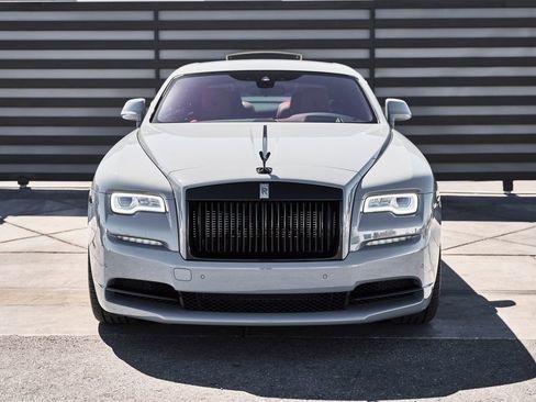 Used 2020 Rolls-Royce Wraith image 2