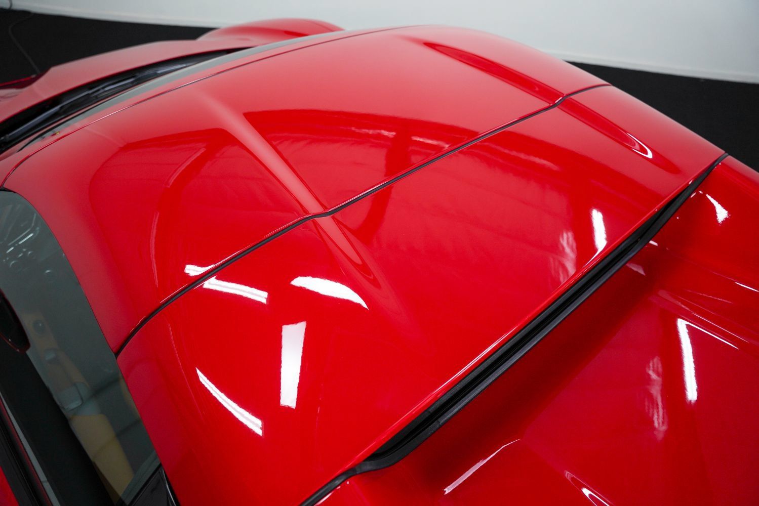 Used 2017 Ferrari 488 Spider RWD image 28