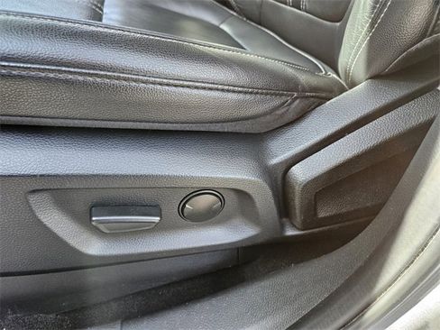 Used 2021 Ford Ranger Lariat w/ Equipment Group 501A High image 9