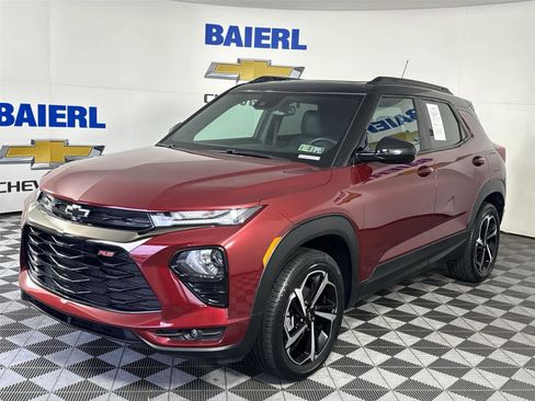 Used 2023 Chevrolet TrailBlazer RS w/ Sun and Liftgate Package AWD/4WD image 1