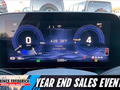 Used 2025 Chevrolet Equinox EV LT image 17