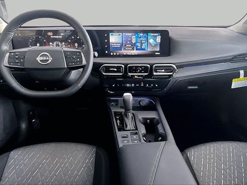 Used 2026 Nissan Sentra SV w/ SV Convenience Package FWD image 5