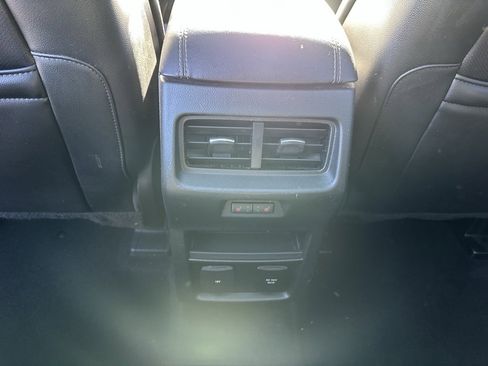 Used 2019 Ford Edge Titanium w/ Equipment Group 301A image 22