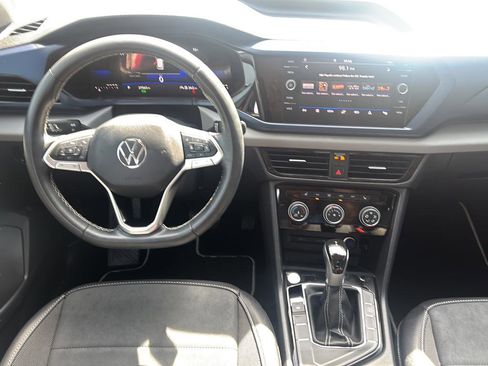 Used 2023 Volkswagen Taos SE FWD image 19