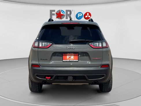 Used 2022 Jeep Cherokee Trailhawk w/ Technology Group B AWD/4WD image 4