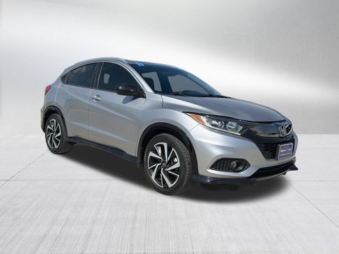 Used 2019 Honda HR-V Sport image 3