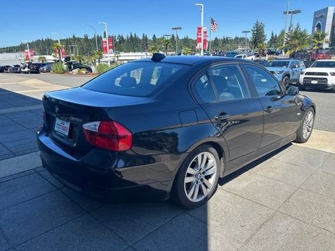 Used 2006 BMW 325i Sedan RWD image 5