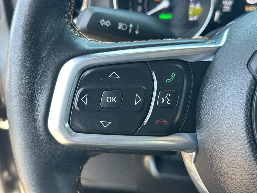 Used 2021 Jeep Wrangler Unlimited Sahara AWD/4WD image 22
