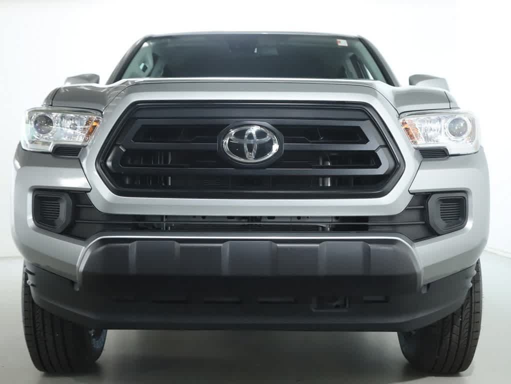 Certified 2023 Toyota Tacoma SR AWD/4WD image 5