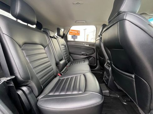 Used 2020 Ford Edge SEL image 21