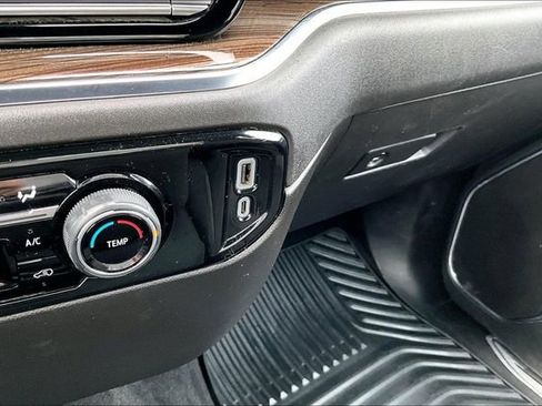 Used 2024 Chevrolet Silverado 2500 LT image 18