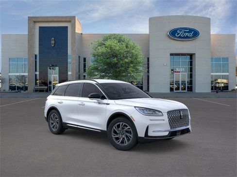 New 2026 Lincoln Corsair Premiere image 7