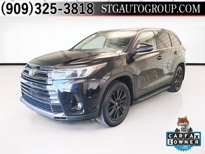Used 2019 Toyota Highlander SE