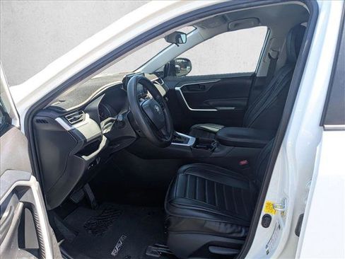 Used 2021 Toyota RAV4 LE w/ Carpet Mat Package (TMS) FWD image 22