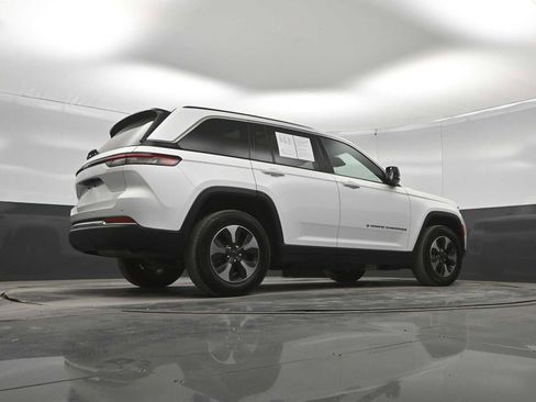 Used 2024 Jeep Grand Cherokee Limited 4xe AWD/4WD image 38