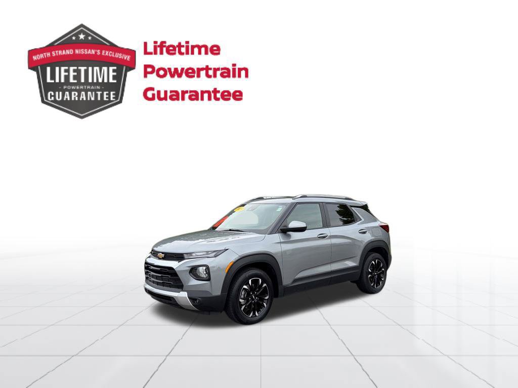 Used 2023 Chevrolet TrailBlazer LT FWD image 1