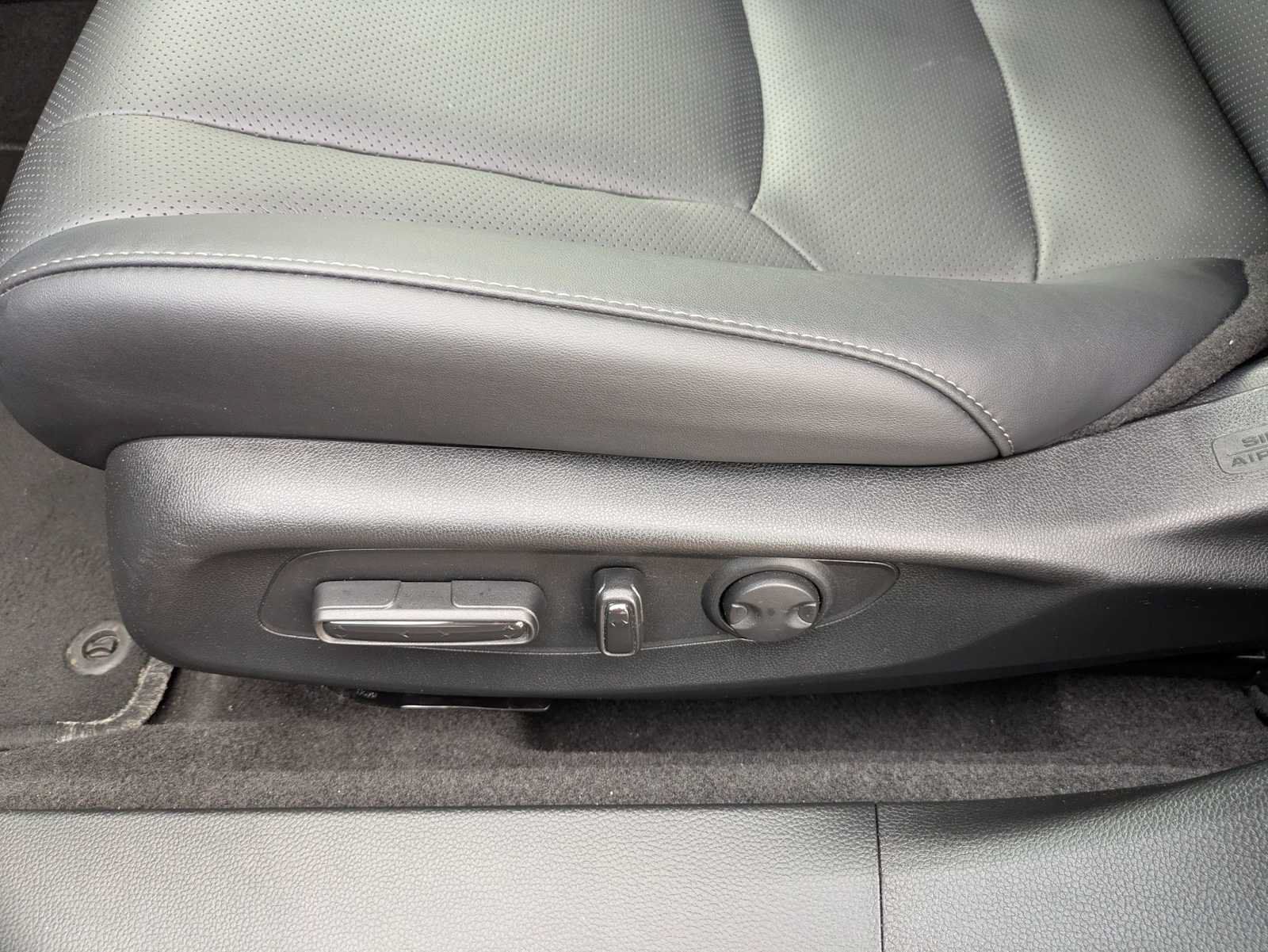 Used 2025 Honda Accord EX-L image 7