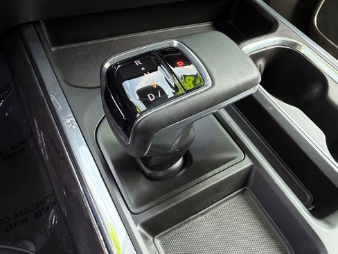 Used 2024 Chevrolet Silverado 1500 LTZ image 26