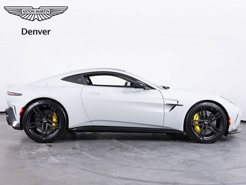 New 2026 Aston Martin V8 Vantage Coupe RWD image 6