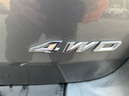 Used 2023 Ford Explorer XLT image 31