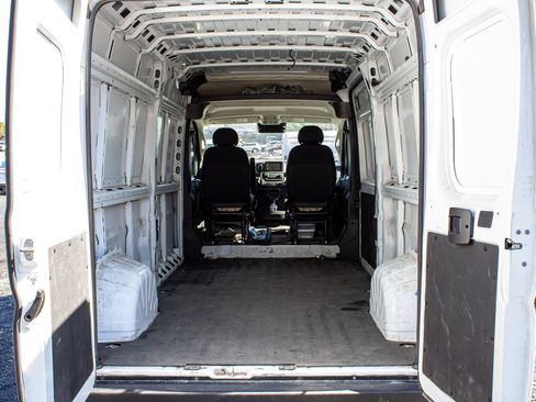 Used 2025 RAM ProMaster 2500 w/ Convenience Group FWD image 15