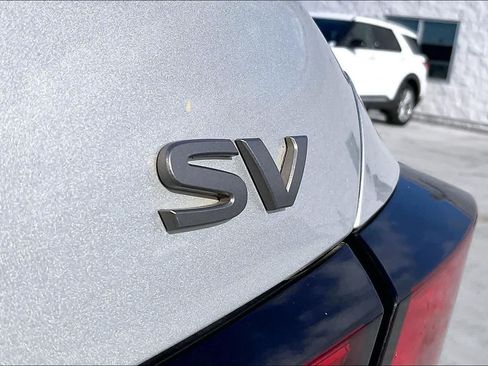 Used 2024 Nissan Altima 2.5 SV FWD image 7