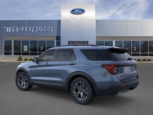New 2026 Ford Explorer Active w/ Active Comfort Package AWD/4WD image 4