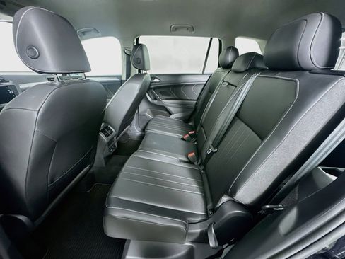 Used 2023 Volkswagen Tiguan SE FWD image 27
