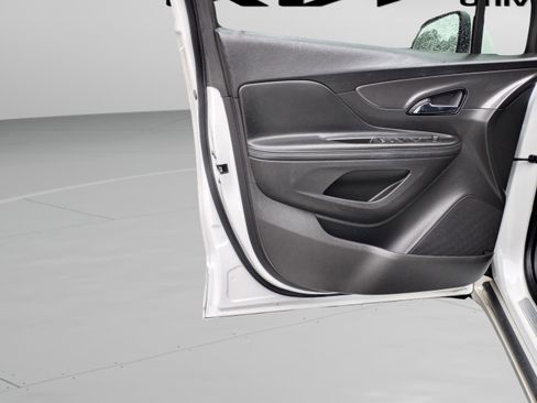 Used 2019 Buick Encore Preferred w/ Safety Package image 27