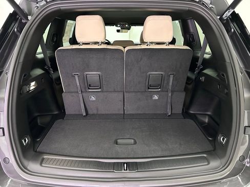 New 2025 Jeep Grand Cherokee L Limited w/ Black Appearance Package image 12