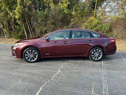Used 2018 Toyota Avalon XLE Premium image 7