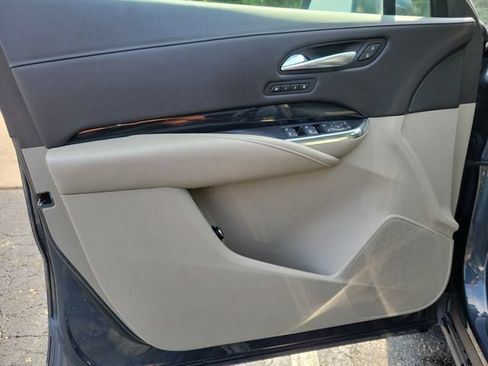 Used 2019 Cadillac XT4 Premium Luxury w/ Enhanced Visibility Package FWD image 21