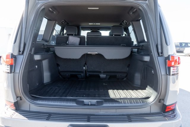Used 2024 Lexus GX 550 AWD/4WD image 13