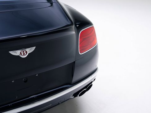 Used 2017 Bentley Continental GT image 27