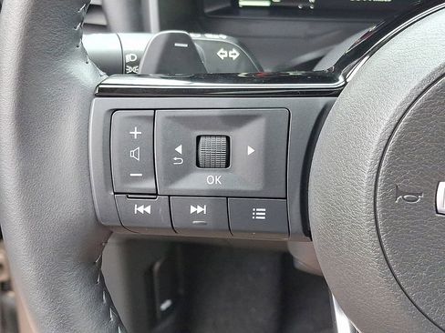 Used 2024 Nissan Rogue Platinum image 22