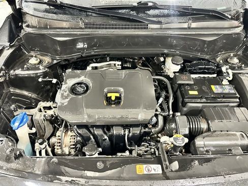 Used 2022 Kia Seltos LX image 28