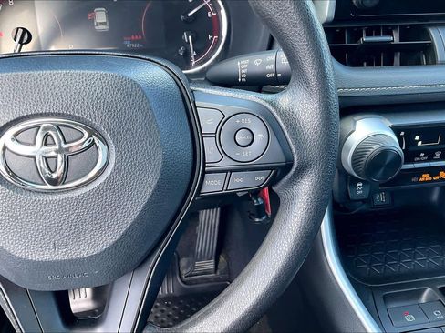 Used 2024 Toyota RAV4 LE image 24