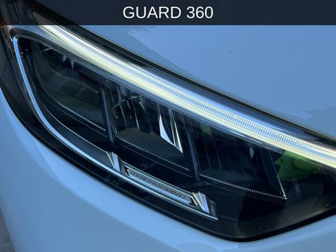 Used 2025 Mercedes-Benz GLC 350e 4MATIC w/ Advanced USB Package image 8