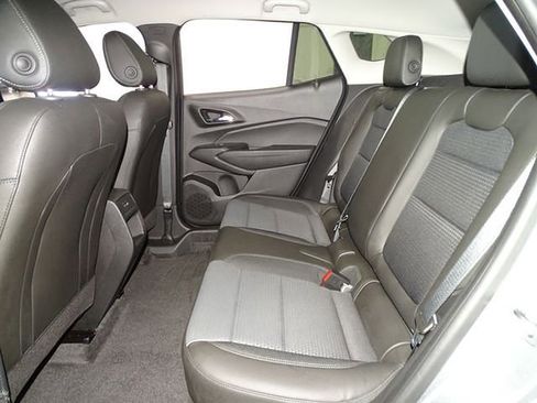 Used 2024 Chevrolet Trax LT image 11