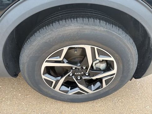 Used 2025 Kia Sportage LX image 55