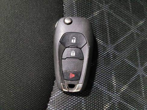 Used 2020 Chevrolet Spark LT image 32