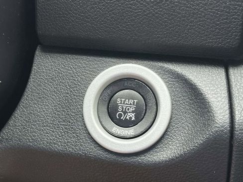 Used 2016 RAM 1500 Laramie Longhorn w/ Convenience Group AWD/4WD image 33