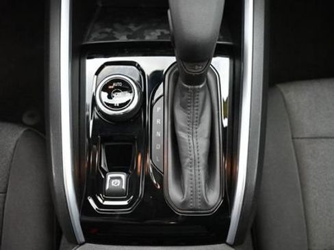 Used 2024 Chevrolet Colorado Trail Boss w/ Advanced Trailering Package AWD/4WD image 22