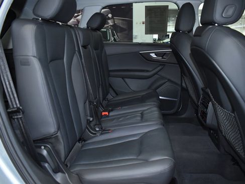 Used 2023 Audi Q7 2.0T Premium Plus w/ Premium Plus Package image 30